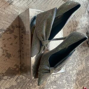 Azalea Wang Geovanni Denim Silver Heels with Textured Fabric and Decorative Bow